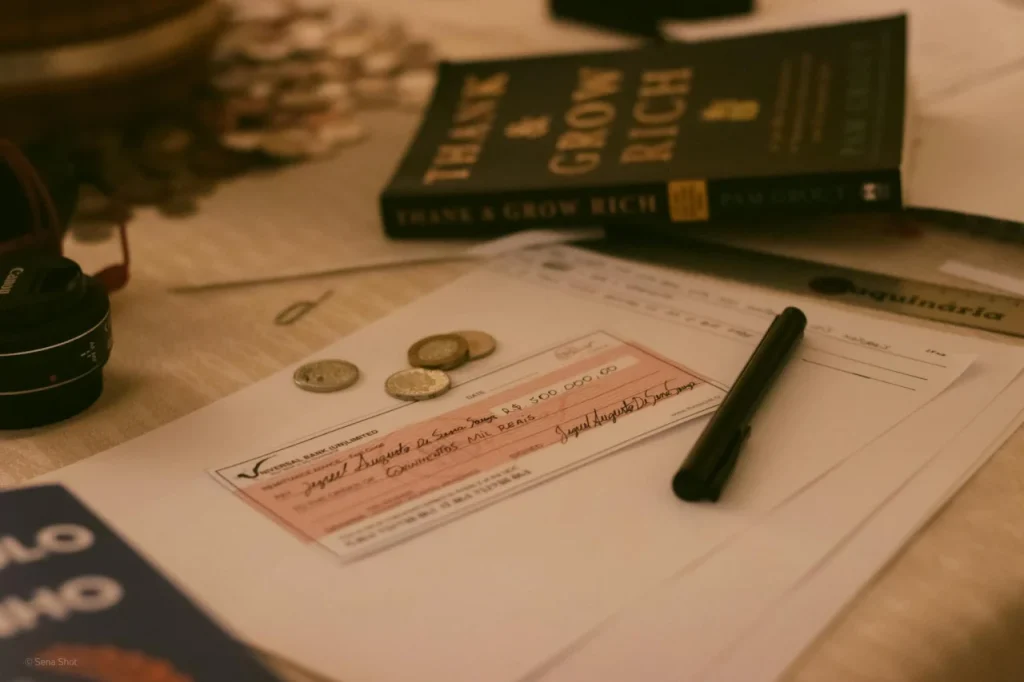 Como criar uma conta em um serviço de vídeos educativos?