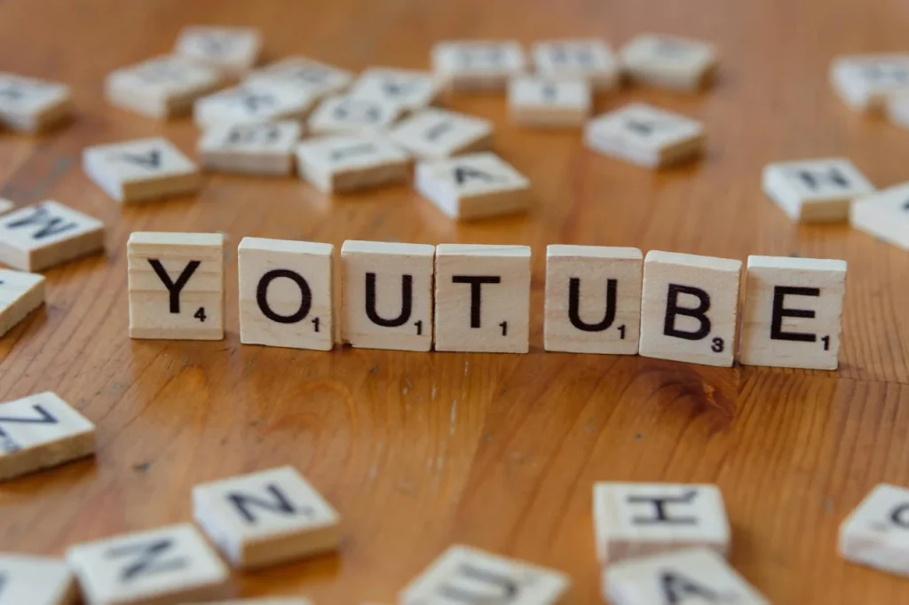 Quem foi o primeiro YouTuber do mundo?